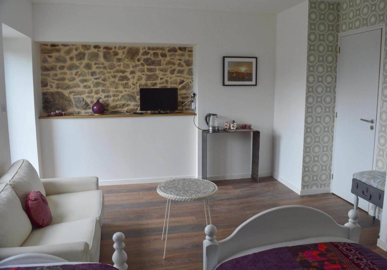 Mont Voyageur Bed & Breakfast Sains Bagian luar foto